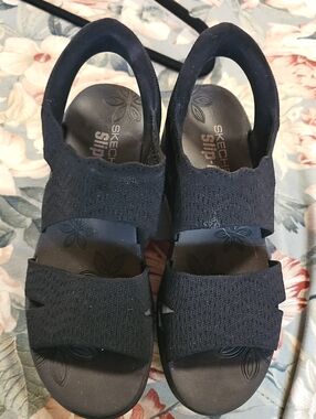Skechers Women's Black Knit Slip-On Sandals